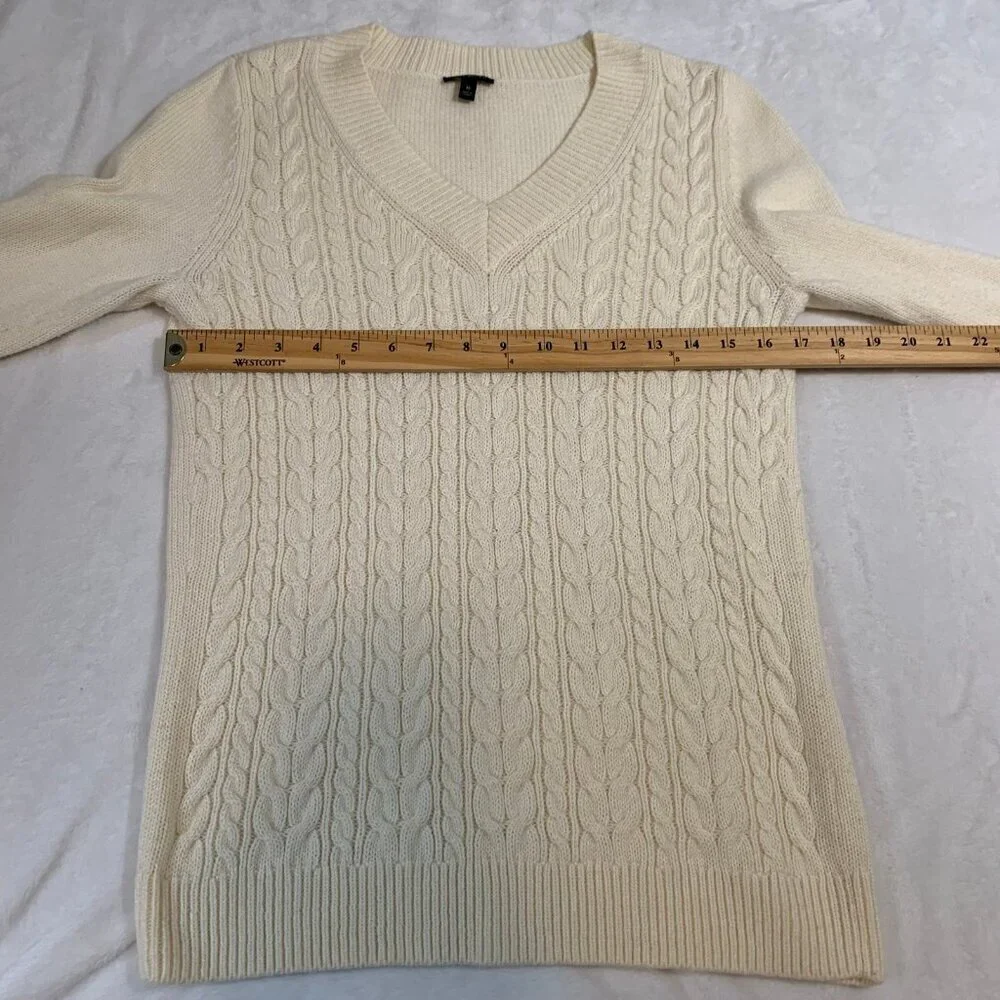 Talbots Cable Knit Sweater Women Medium Ivory V-Neck Lambswool Blend‎